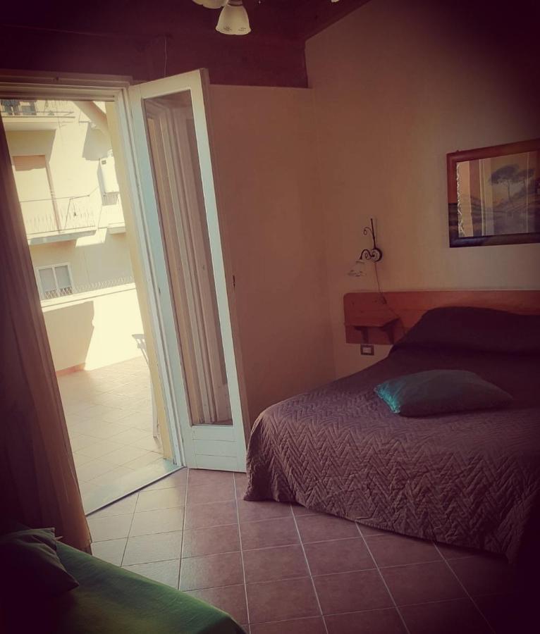 Bed and Breakfast Olympo à Bisceglie Extérieur photo